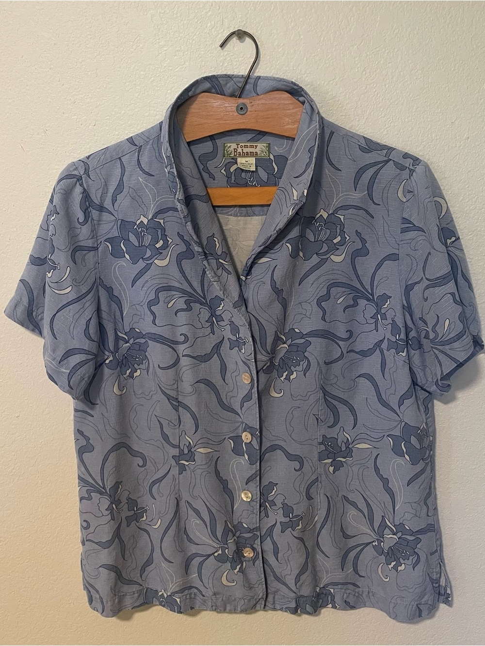 Tommy Bahama Blue Floral 100% Silk Shirt